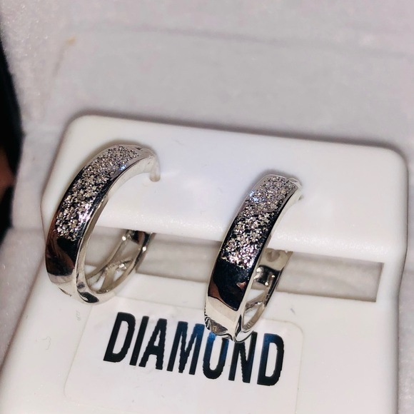 10k white gold vermeil real diamond Huggie hoop earrings best gift huge sale WOW - Picture 6 of 7